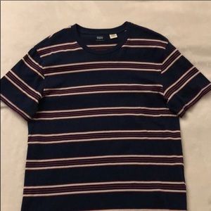 Levi’s T-shirt